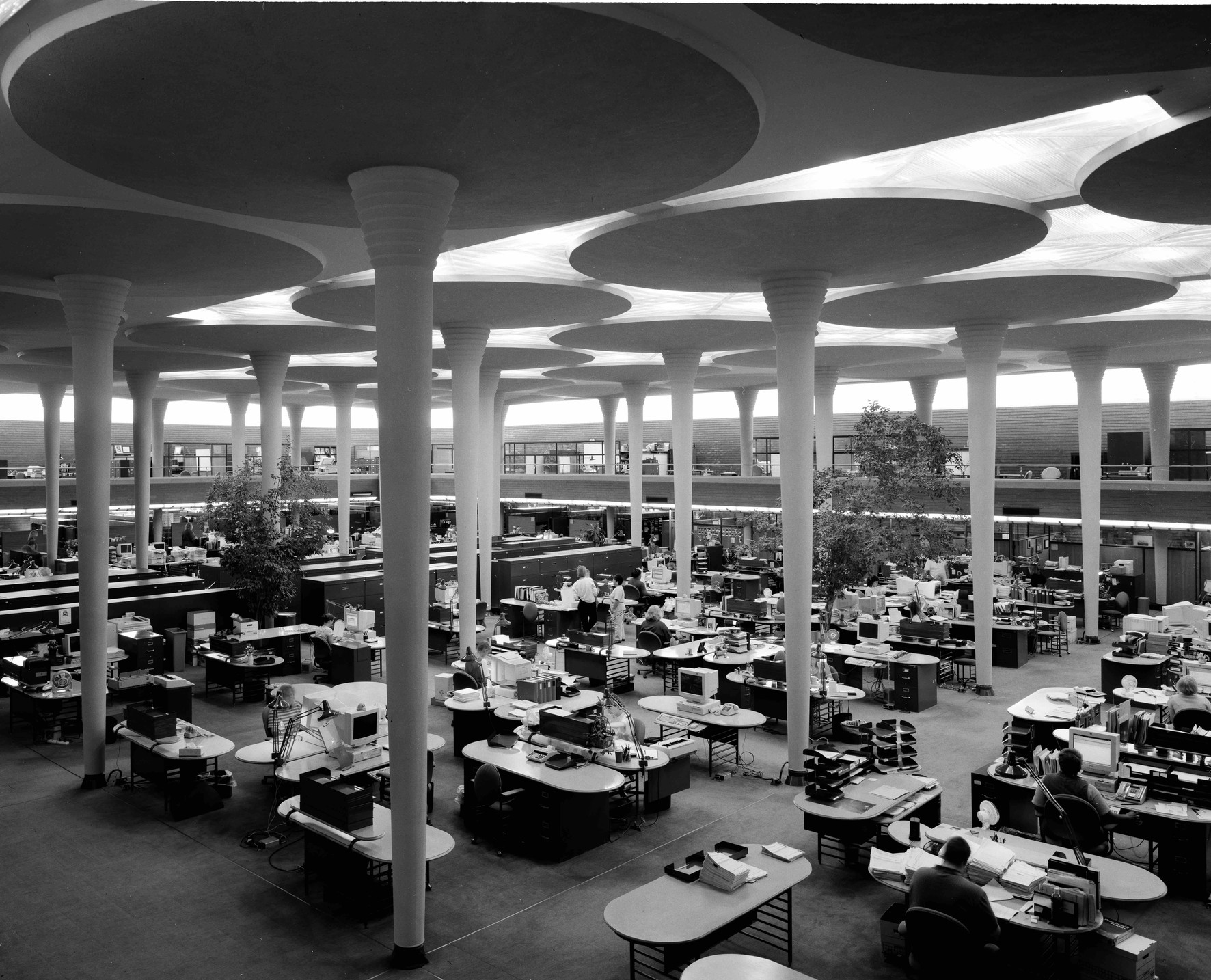 Johnson Wax Headquarters / Getty Images Johnson Wax Headquarters / Getty Images