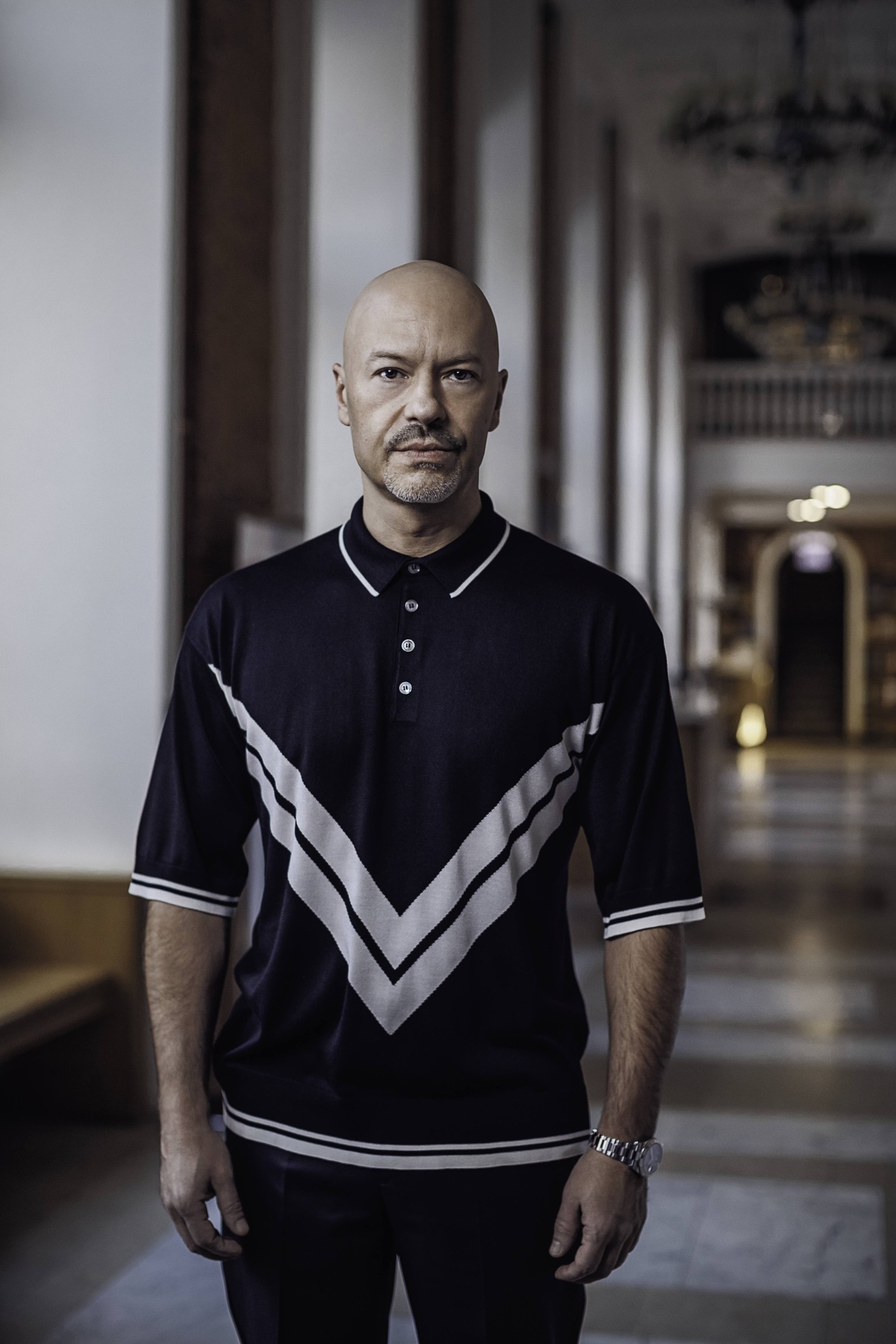 Поло Dolce & Gabbana, брюки Ermenegildo Zegna Поло Dolce & Gabbana, брюки Ermenegildo Zegna