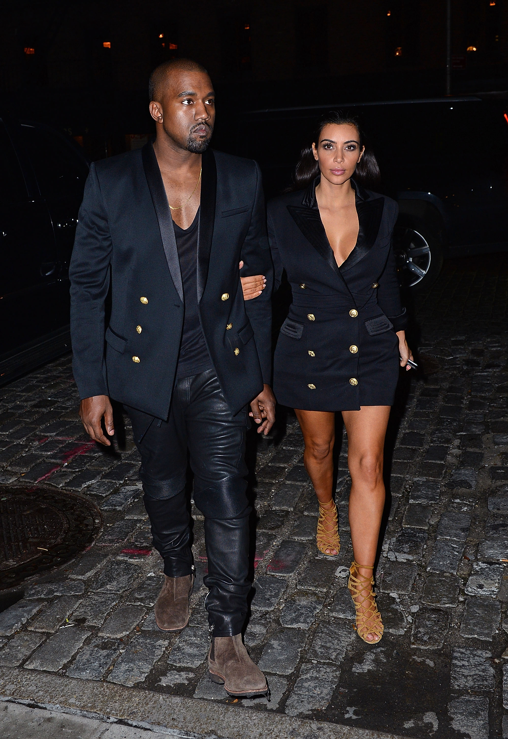 В Нью-Йорке, 2014 Celebrity Sightings In New York City - November 06, 2014NEW YORK, NY - NOVEMBER 06: Kanye West and Kim Kardashian arrive to Soho House New York on November 6, 2014 in New York City. (Photo by James Devaney/GC Images/Getty Images
