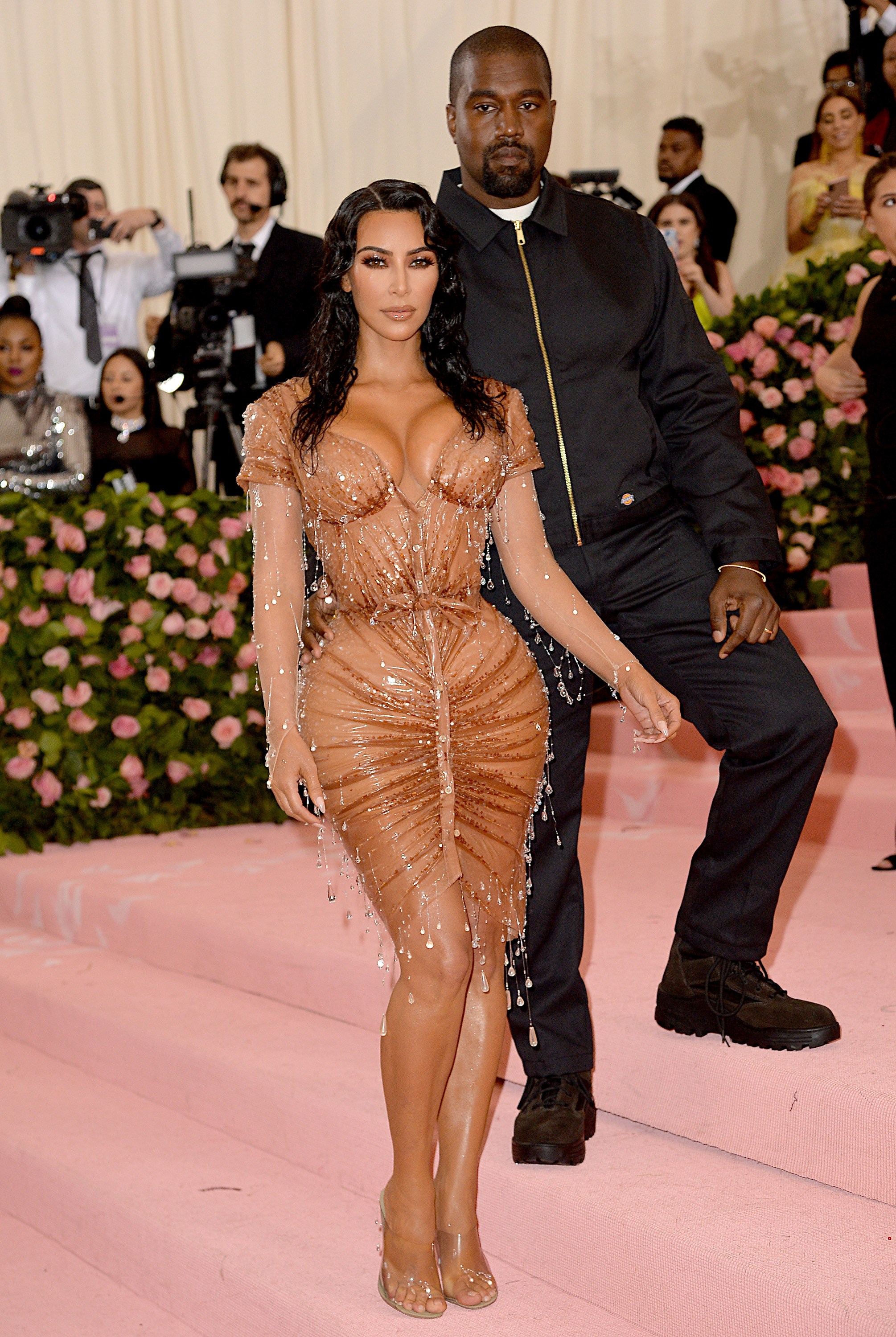 На Met Gala в 2019 году Kim Kardashian West, Kanye West At Arrivals For Camp: Notes On Fashion Met Gala Costume Institute Annual Benefit - Part 3, Metropolitan Museum Of Art, New York, NY May 6, 2019. Photo By:КРЕДИТ Kristin Callahan/Everett Collection/Legion Media