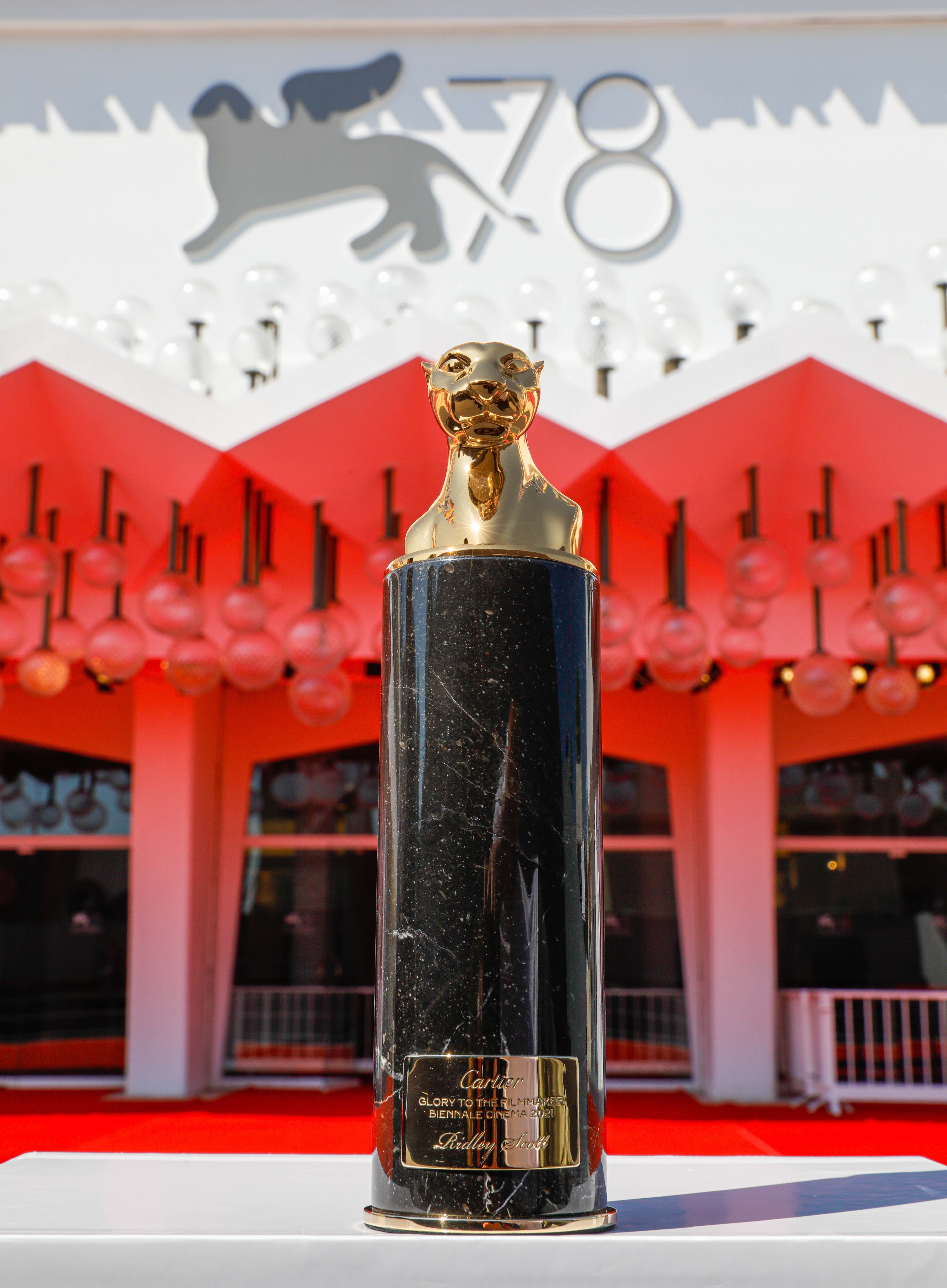 Награда Cartier Glory to the Filmmaker Cartier Glory to the