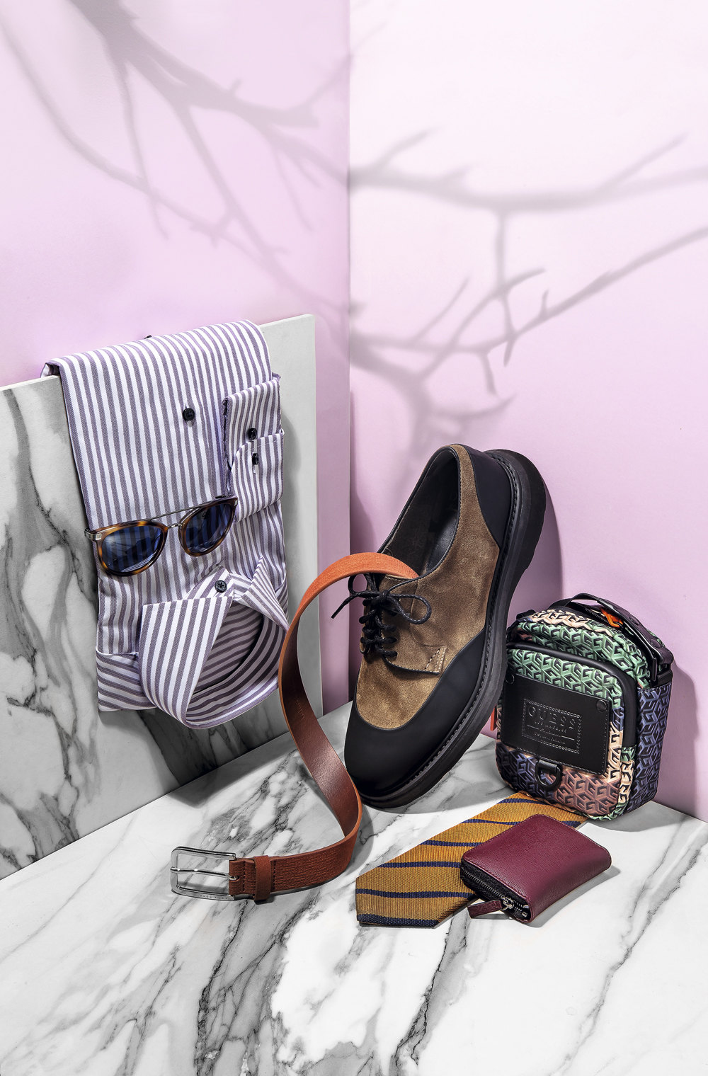 1/ Очки Ermenegildo Zegna 2/ Рубашка Eterna 3/ Дерби Doucal’s 4/ Сумка Guess
5/ Портмоне Canali 6/ Галстук Boggi Milano 7/ Ремень Boss 1/ Очки Ermenegildo Zegna 2/ Рубашка Eterna 3/ Дерби Doucal’s 4/ Сумка Guess5/ Портмоне Canali 6/ Галстук Boggi Milano 7/ Ремень Boss