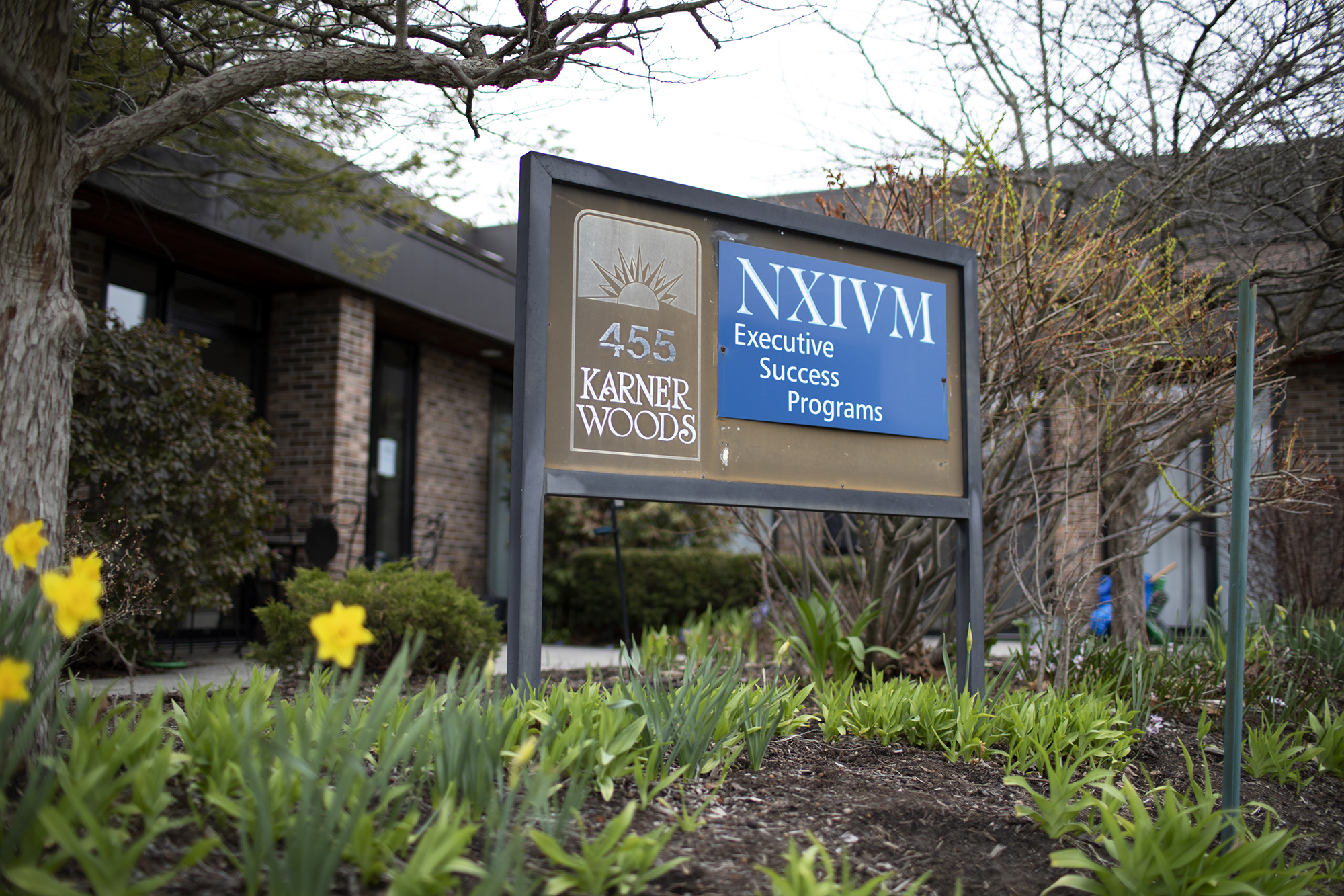 Один из офисов NXIVM в Олбани. Один из офисов NXIVM в Олбани.
