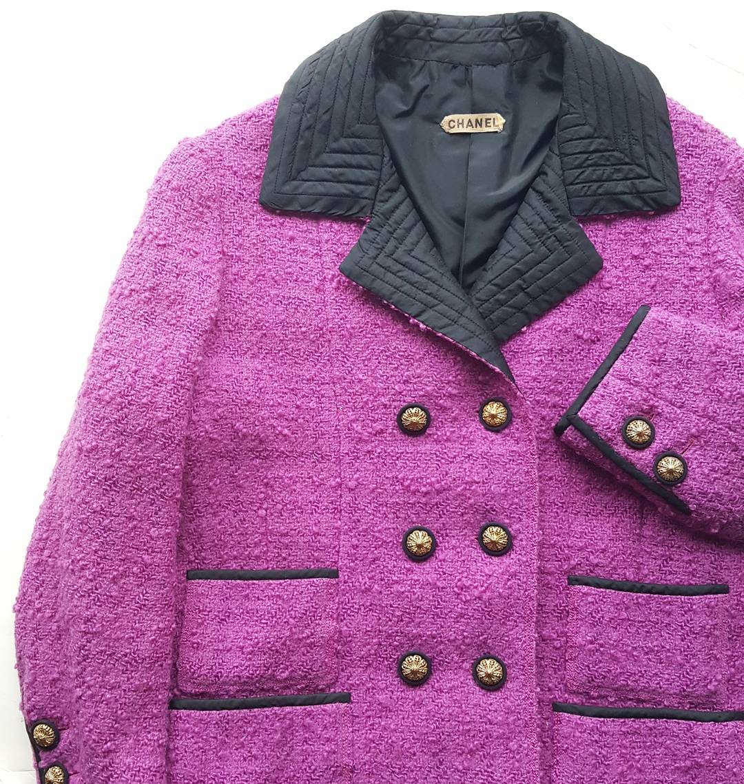 Оригинальный костюм из коллекции Chanel осень-зима 1961, по мотивам которого сшили наряд Жаклин Кеннеди Оригинальный костюм из коллекции Chanel осень-зима 1961, по мотивам которого сшили наряд Жаклин Кеннеди