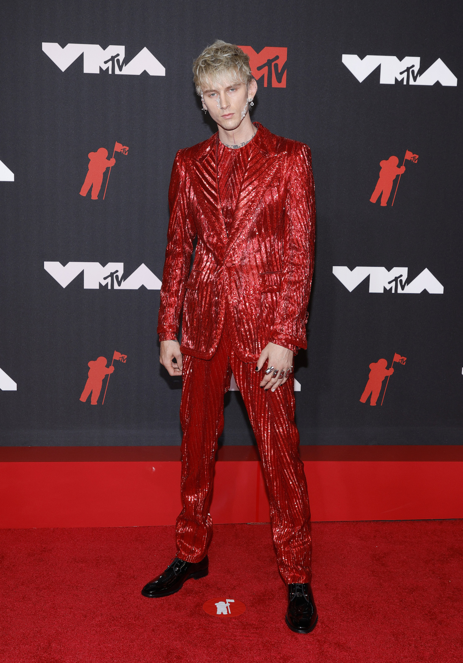 Machine Gun Kelly в Dolce & Gabbana Machine Gun Kelly