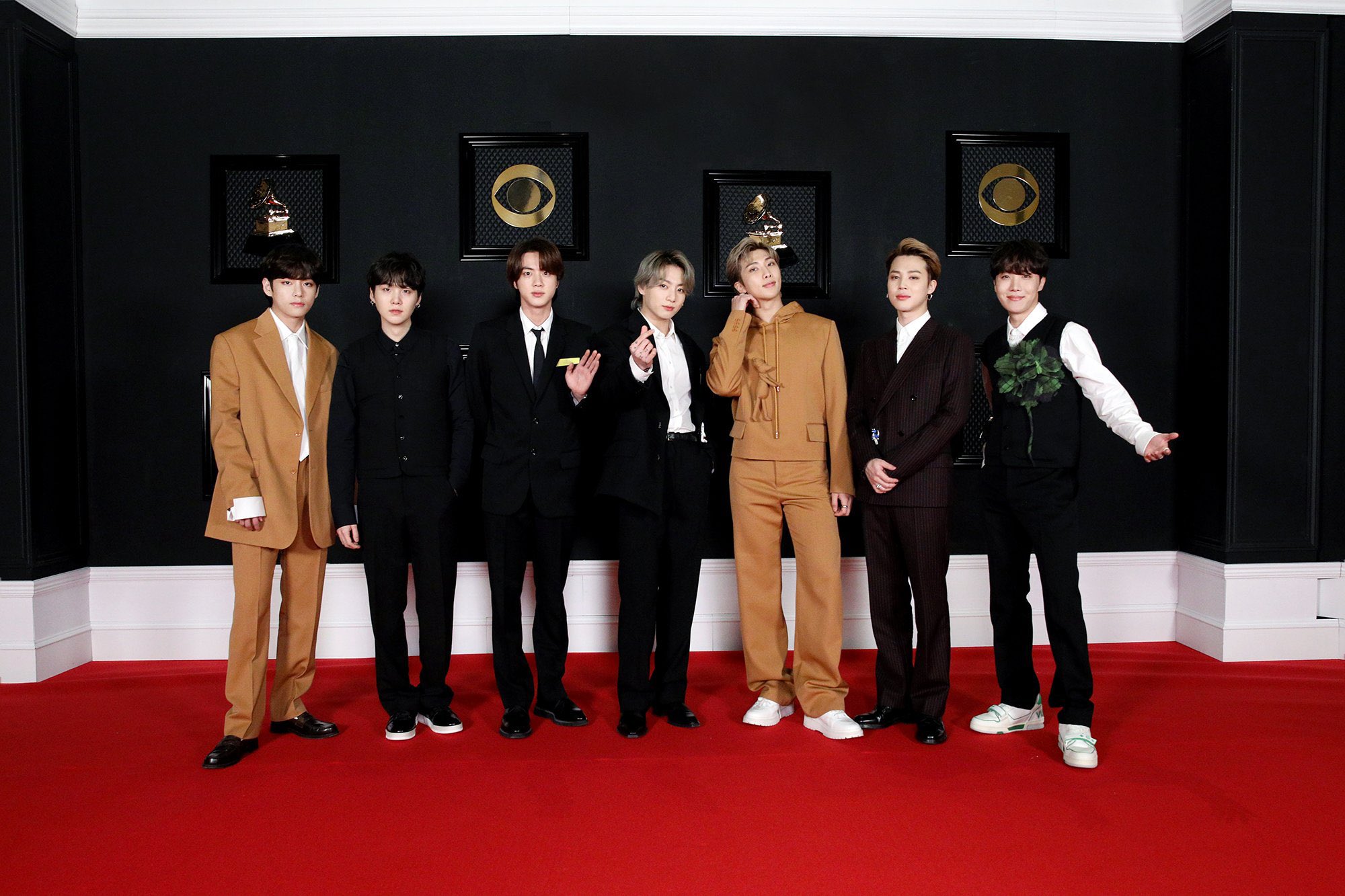 BTS в Louis Vuitton BTS в Louis Vuitton