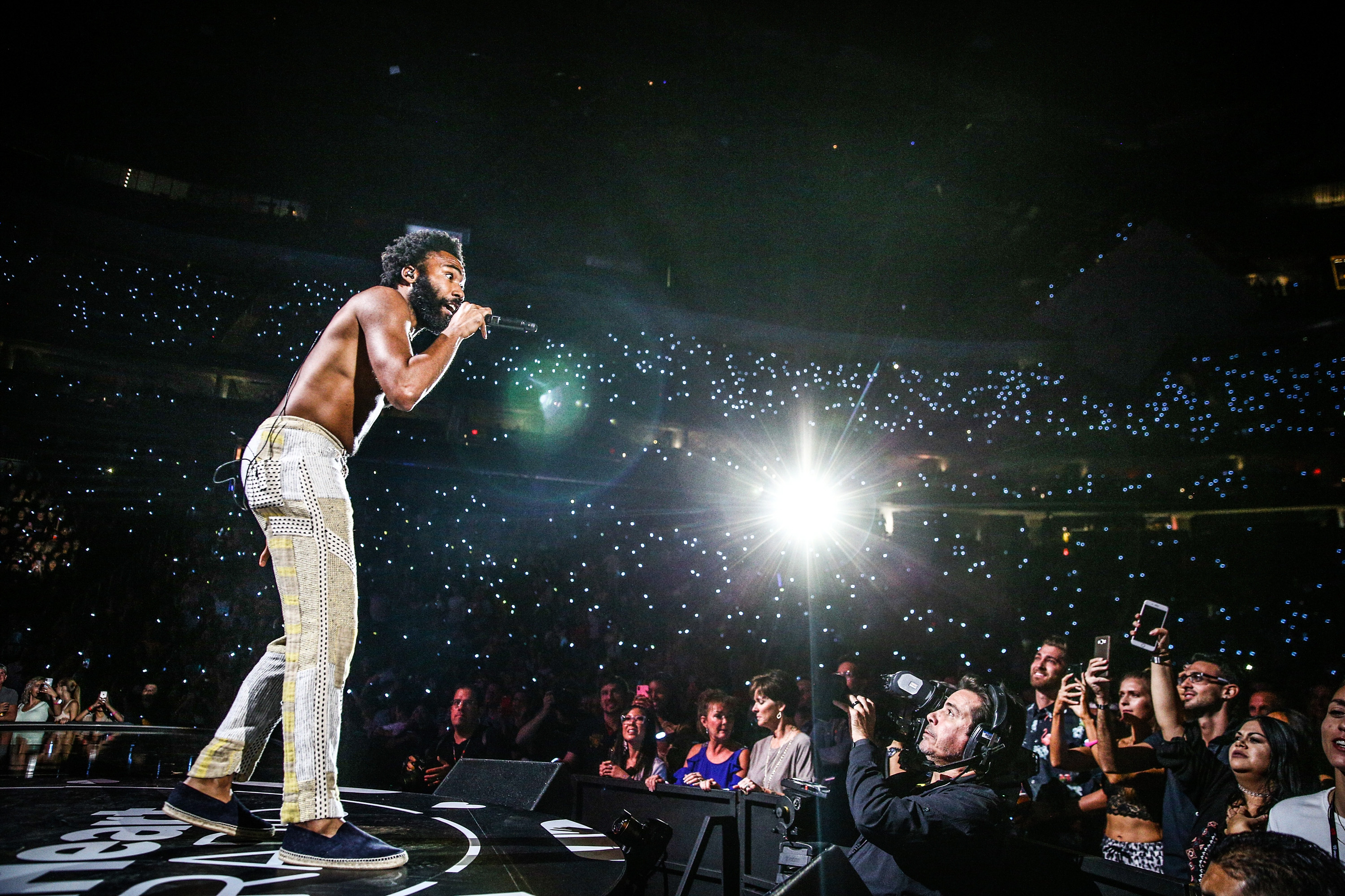 Выступление Childish Gambino на iHeartRadio Music Festival в Лас-Вегасе, сентябрь 2018 ВыступлеВыступление Childish Gambino на iHeartRadio Music Festival в Лас-Вегасе, сентябрь 2018ние Childish Gambino на iHeartRadio Music Festival в Лас-Вегасе, сентябрь 2018