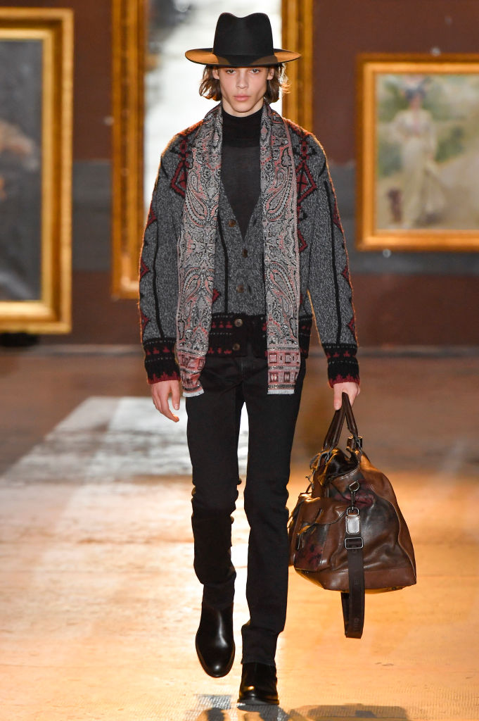 Etro осень-зима 2020 , Ferragamo осень-зима 2020