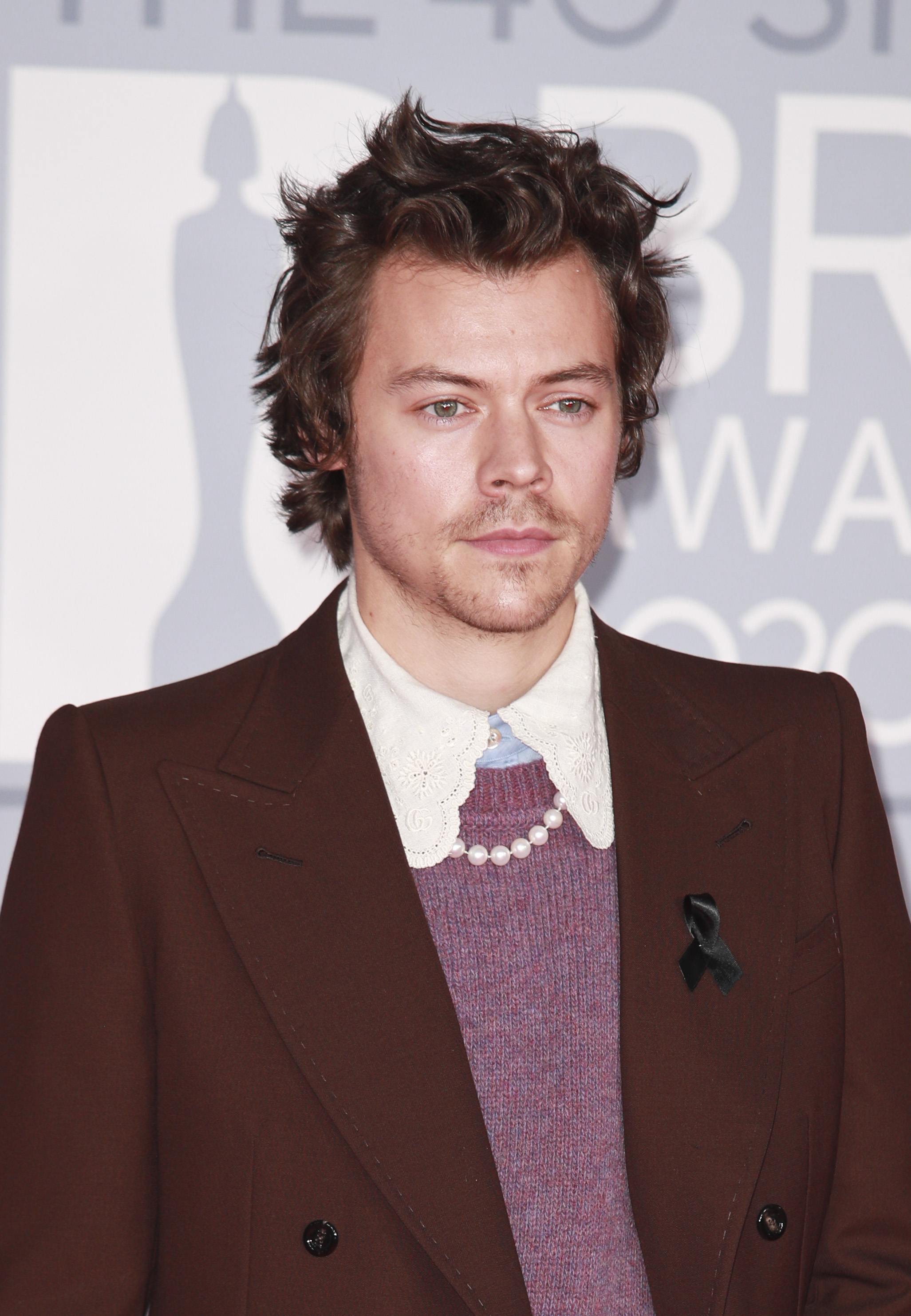 Гарри Стайлз на BRIT Awards Гарри Стайлз на BRIT Awards
