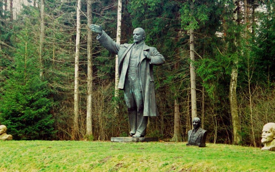 Ленин, Николай II или Временное правительство?